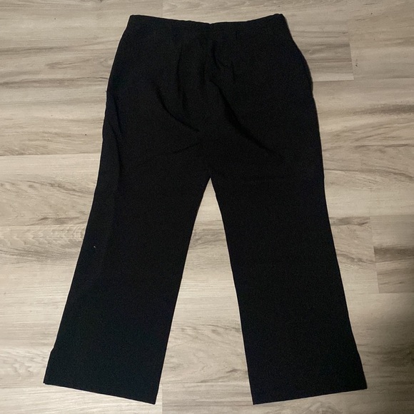 Guess pant set - Picture 7 of 7